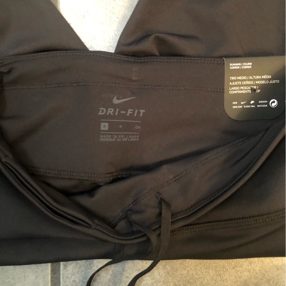 Nwt Nike tights - Picture 3 of 5